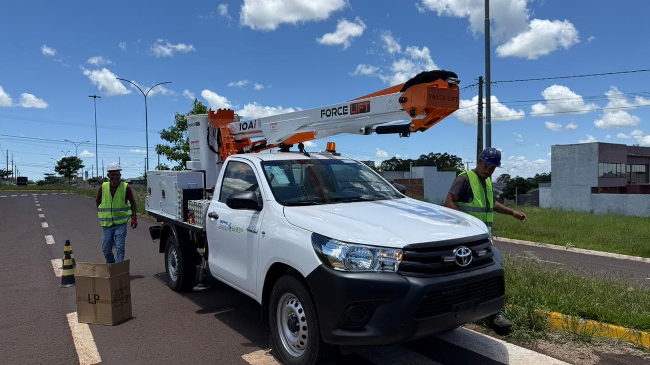 Prefeitura investe na ampliação da iluminação pública em duas regiões do município