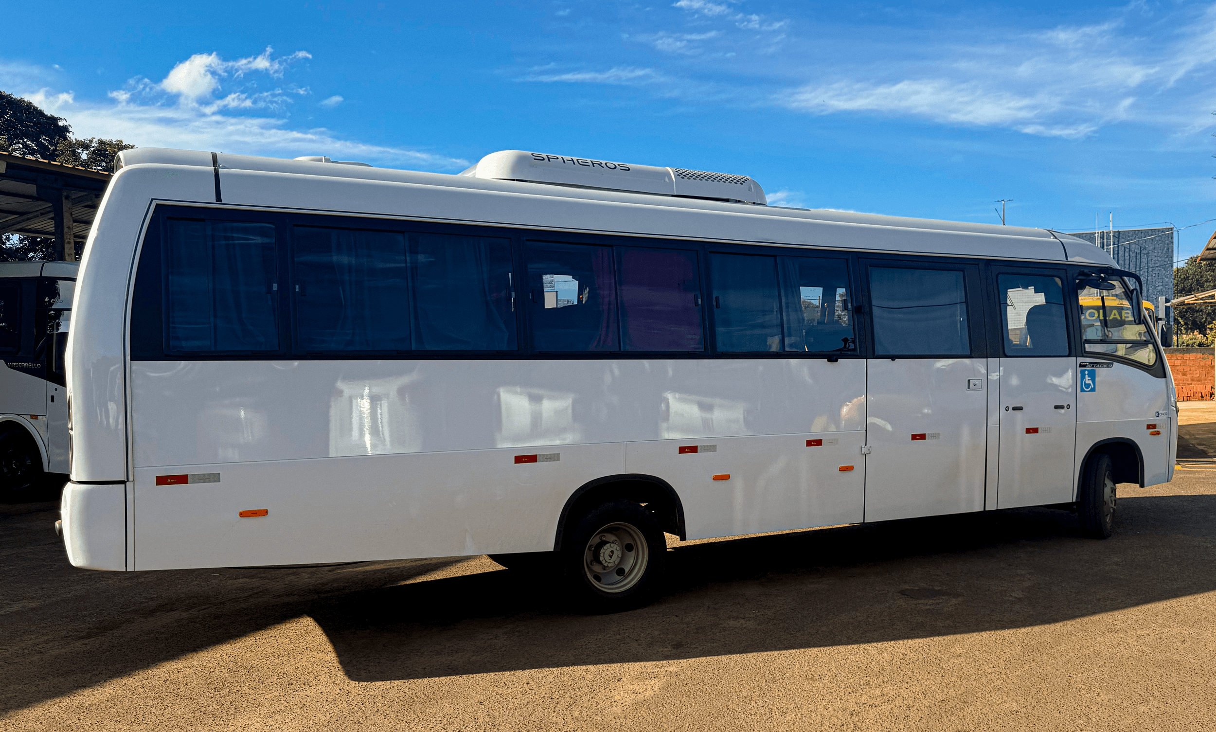 Caarapó amplia frota da Saúde com novo micro-ônibus e reforça atendimento à população